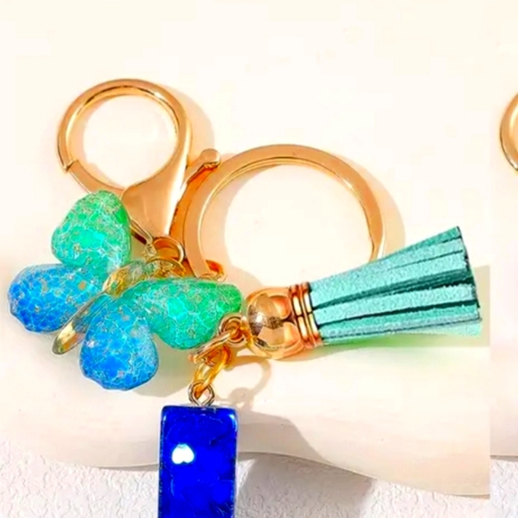 NEW! Resin Letter "L" Initial Keychain Purse Charm w/Butterfly & Tassel - Picture 3 of 7